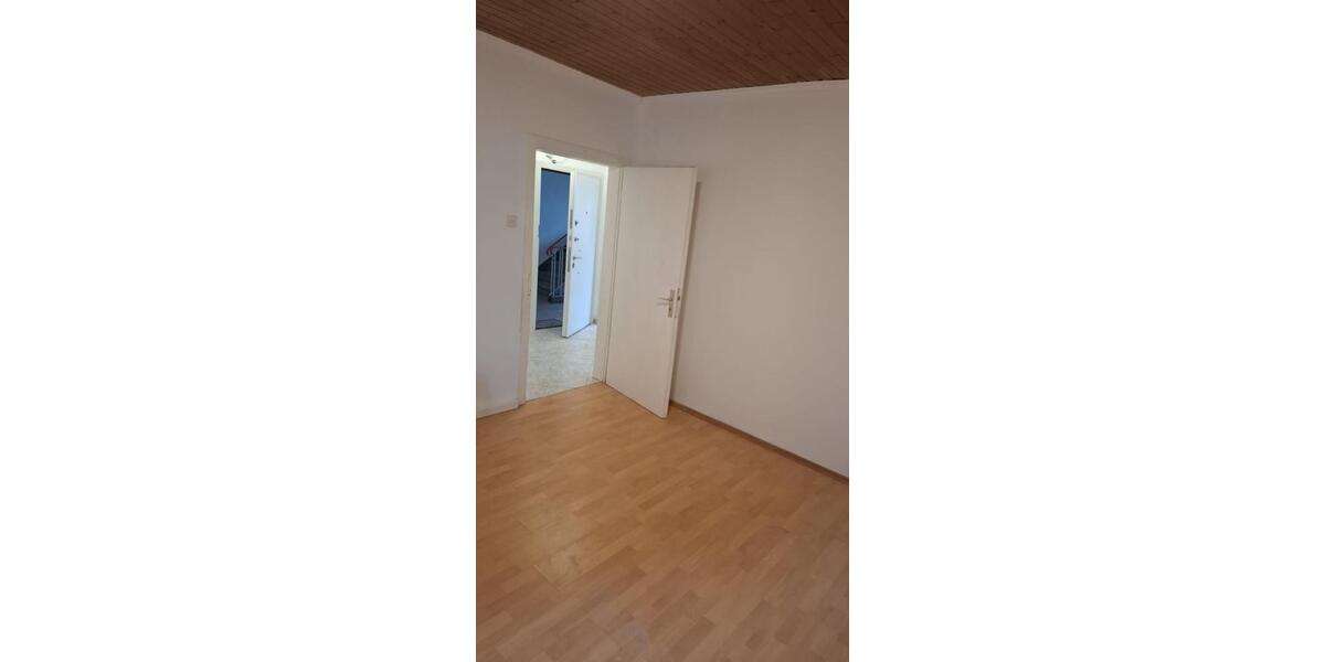 Etagenwohnung Solingen Ohligs - 2 Zimmer, 58 m&sup2;, 670&euro; | Angebot:24469124