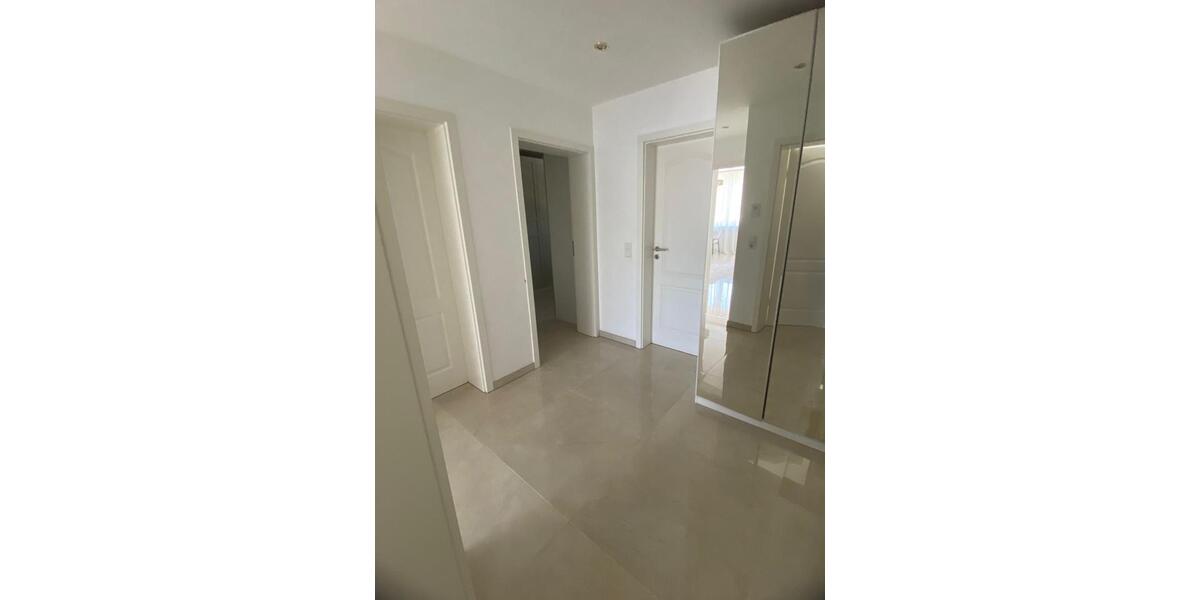Etagenwohnung Solingen Central - 3 Zimmer, 70 m&sup2;, 1.200&euro; | Angebot:27623743