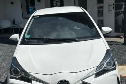 Toyota Yaris 154.000 km 6.900 &euro; Wermelskirchen 42929