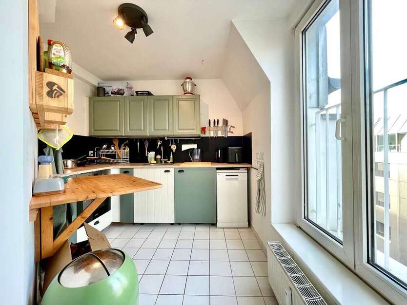 Wohnung zum Mieten in Düsseldorf 875 € 76.73 m² 2 zimmer