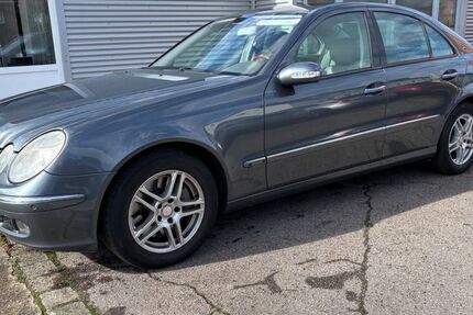 Mercedes-Benz E 350 322.683 km 4.990 &euro; Bergisch-Gladbach 51469