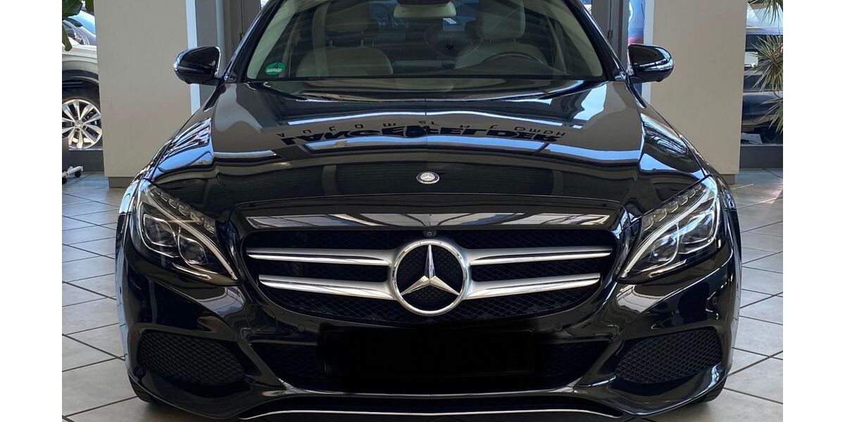 Mercedes-Benz C 250 117.500 km 20.000 € Neuss 41472