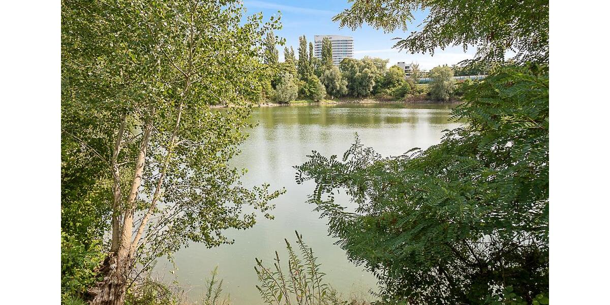 Etagenwohnung Düsseldorf Heerdt - 4 Zimmer, 109 m&sup2;, 1.743&euro; | Angebot:24441626