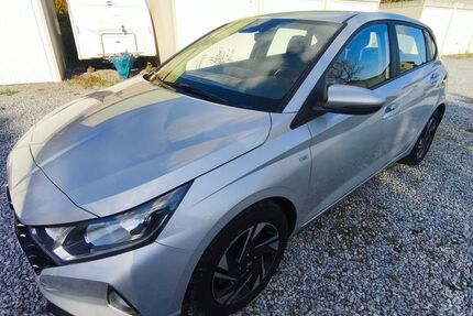Hyundai i20 105.000 km 10.700 &euro; Solingen 42651