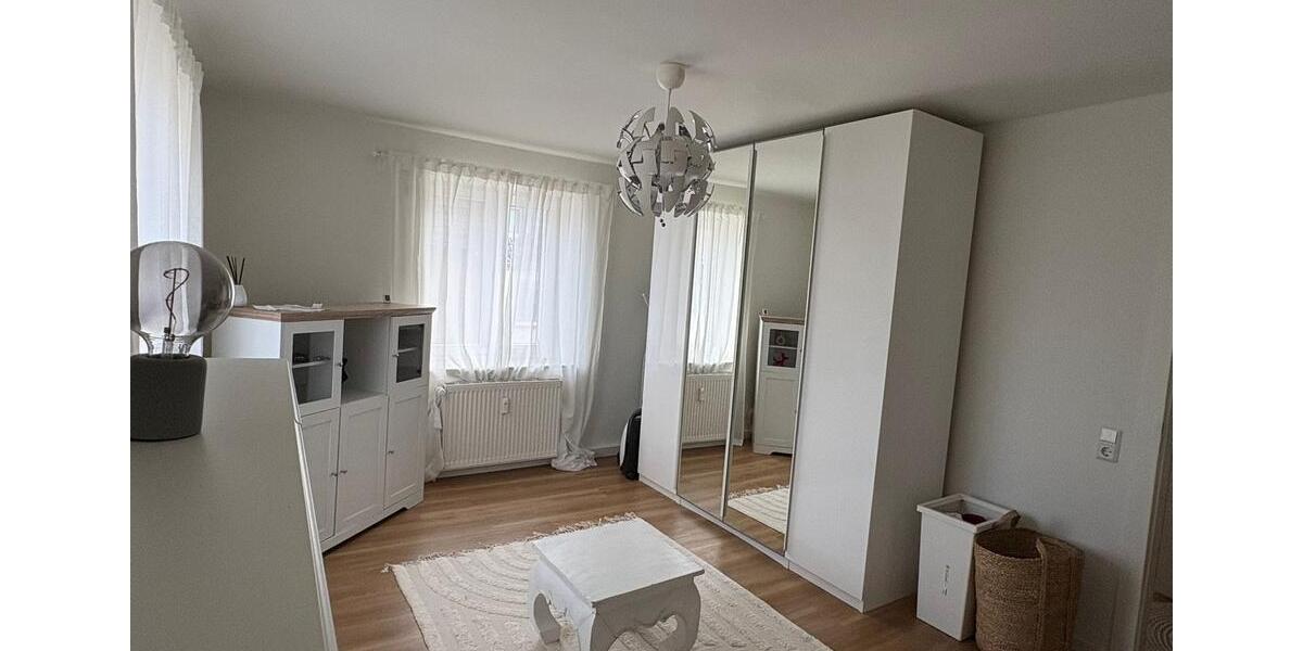Etagenwohnung Düsseldorf Oberbilk - 3 Zimmer, 80 m&sup2;, 900&euro; | Angebot:24720308