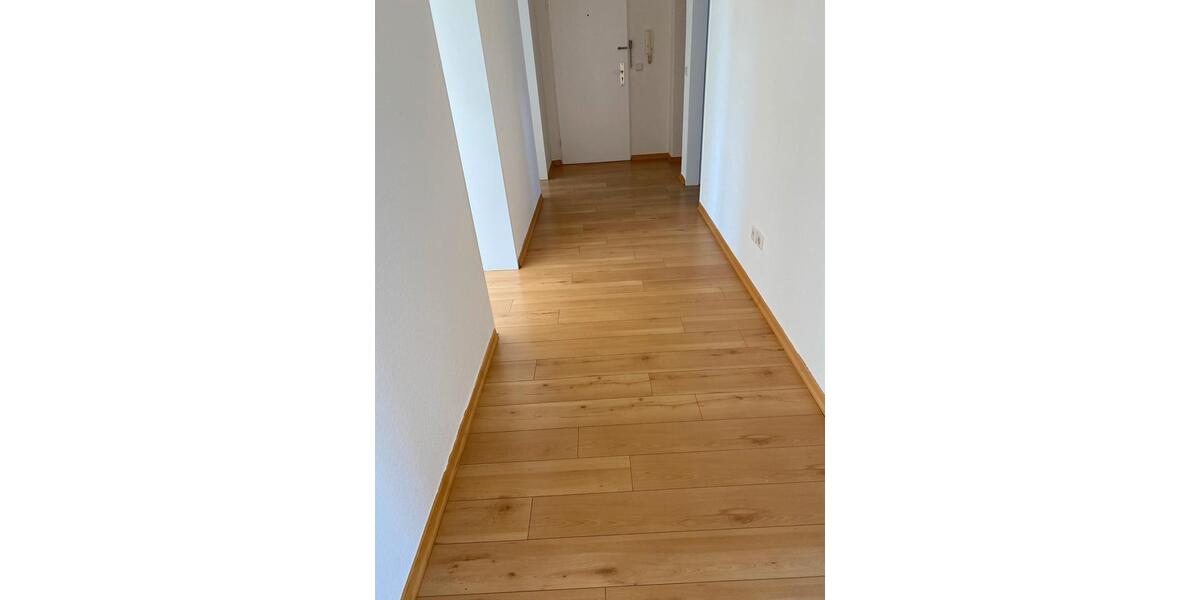 Etagenwohnung Remscheid Lüttringhausen - 3 Zimmer, 100 m&sup2;, 700&euro; | Angebot:26644916