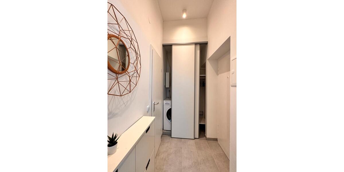 Etagenwohnung Düsseldorf Oberbilk - 2 Zimmer, 34 m&sup2;, 930&euro; | Angebot:24395628