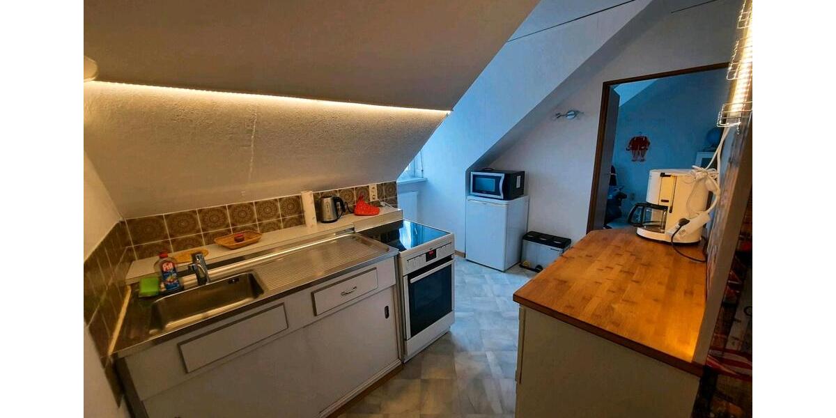 Dachgeschoßwohnung Leverkusen Bergisch Neukirchen - 1 Zimmer, 35 m&sup2;, 350&euro; | Angebot:26612590
