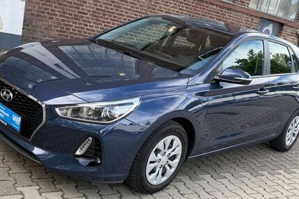 Hyundai i30 85.271 km 10.890 &euro; Köln 51069