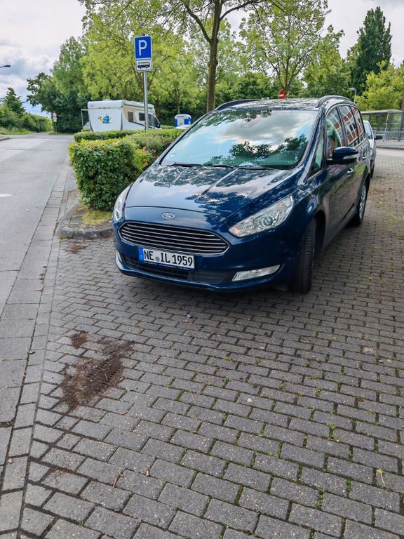 Ford Galaxy 97.000 km 17.999 € Dormagen 41542