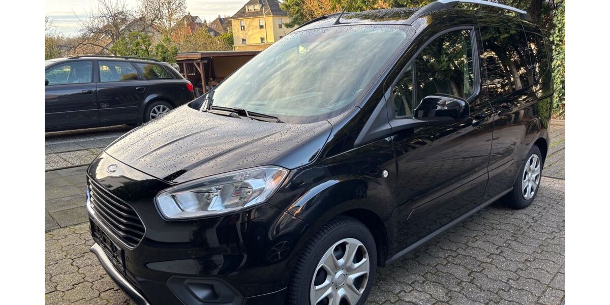 Ford Tourneo Courier 135.595 km 7.700 € Wuppertal - Langerfeld 42389