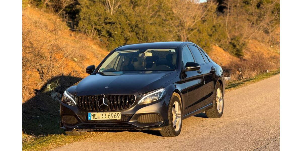 Mercedes-Benz C 250 260.000 km 14.300 &euro; Ratingen 40880