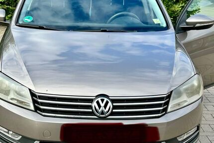 VW Passat 212.000 km 6.200 &euro; Köln 50769