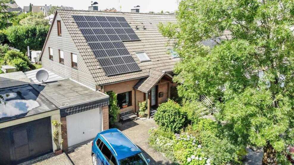 Haus zum Kaufen in Burscheid 565.000 € 113.8 m²