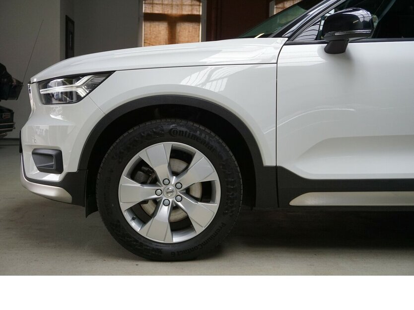 Volvo XC40 AWD Momentum Pano Leder 360° AHK H&K 83.559 km 26.900 € Wuppertal 42327