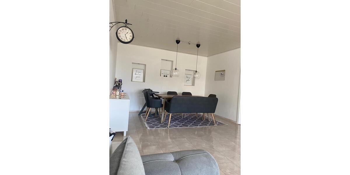 Etagenwohnung Wülfrath - 3 Zimmer, 95 m&sup2;, 185.000&euro; | Angebot:27030498