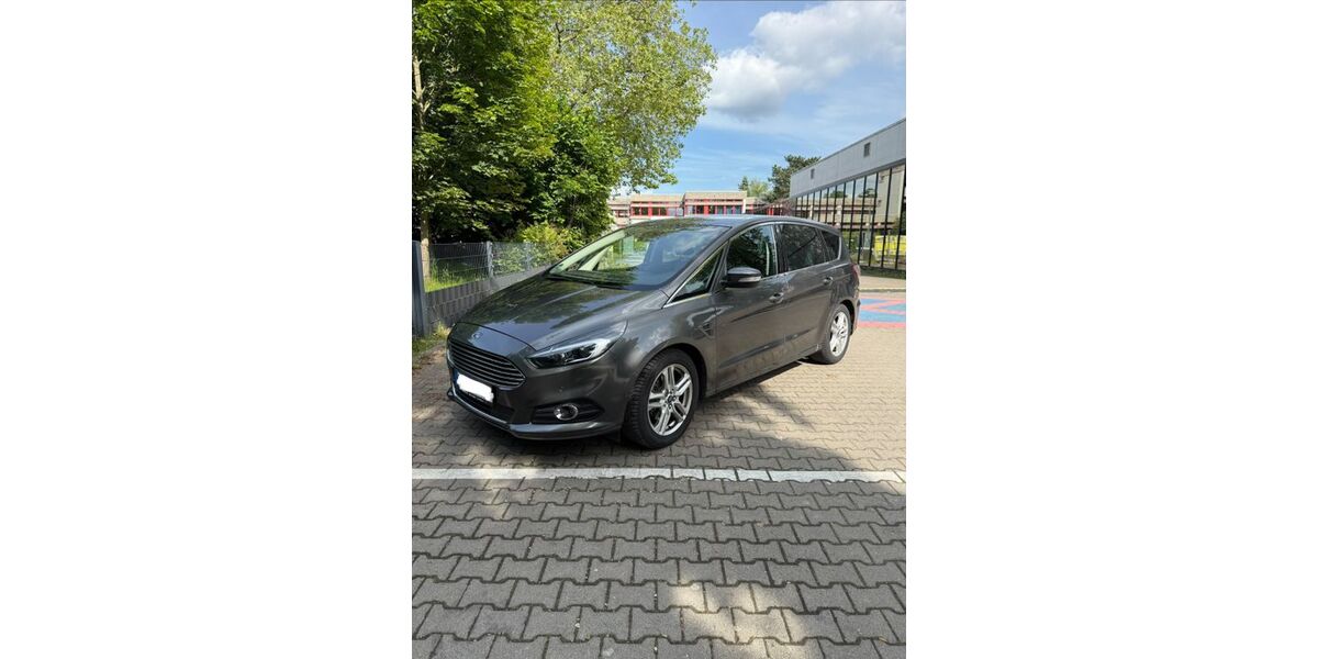 Ford S-Max 125.900 km 18.750 &euro; leverkusen 51375