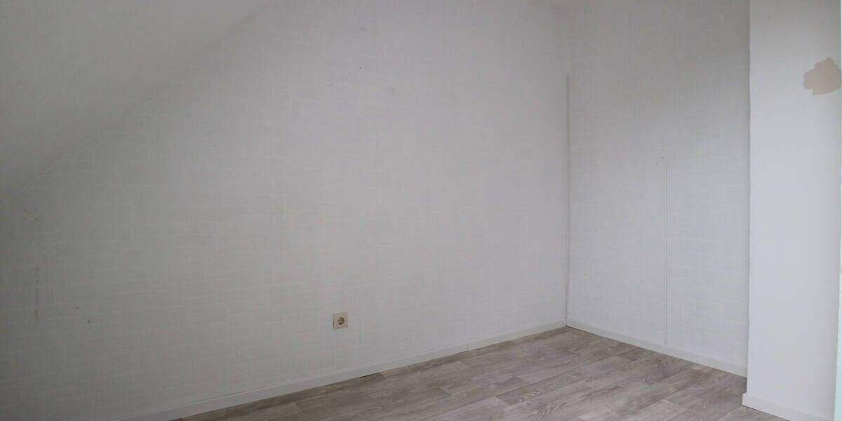 Mehrfamilienhaus, Wohnhaus Dormagen Dormagen-Mitte - 7 Zimmer, 147 m&sup2;, 330.000&euro; | Angebot:25689676