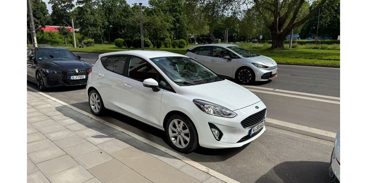 Ford Fiesta 101.500 km 12.490 &euro; köln 50674
