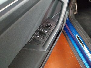 VW T-Roc Active Cabrio 1.5 TSI ACC Navi PDC SHZ 23.625 km 23.800 € HAAN 42781