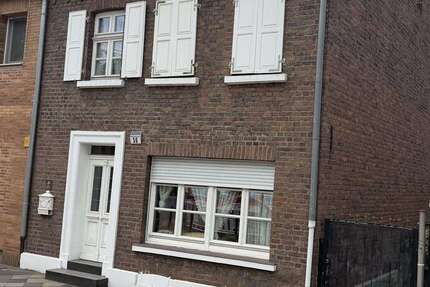 Haus Düsseldorf Heerdt - 9 Zimmer, 164 m&sup2;, 950.000&euro; | Angebot:27025476