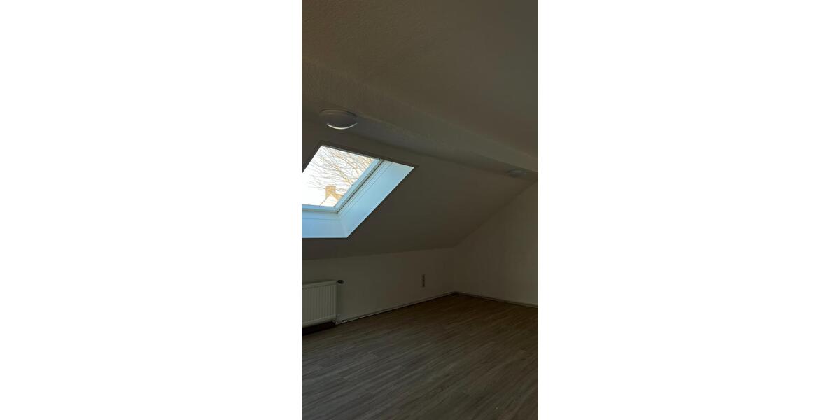 Dachgeschoßwohnung Remscheid Remscheid-Süd - 3 Zimmer, 68 m&sup2;, 640&euro; | Angebot:24839109