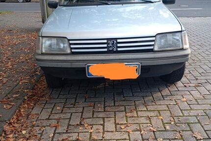 Peugeot 205 192.000 km 1.234 € Mülheim an der Ruhr 45475