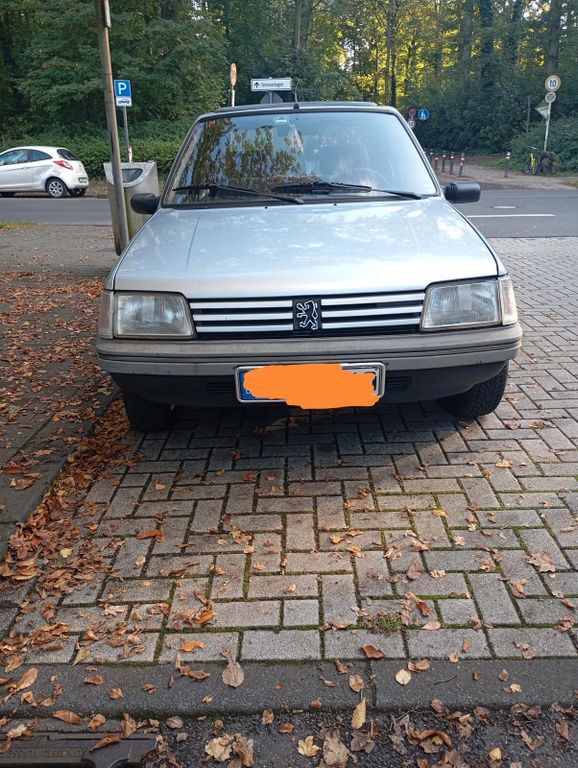 Peugeot 205 192.000 km 1.234 € Mülheim an der Ruhr 45475