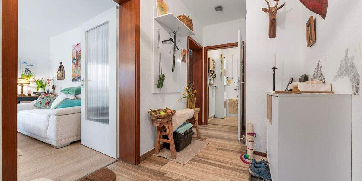 Mehrfamilienhaus, Wohnhaus Odenthal Hüttchen - 8 Zimmer, 251 m&sup2;, 399.000&euro; | Angebot:25775948