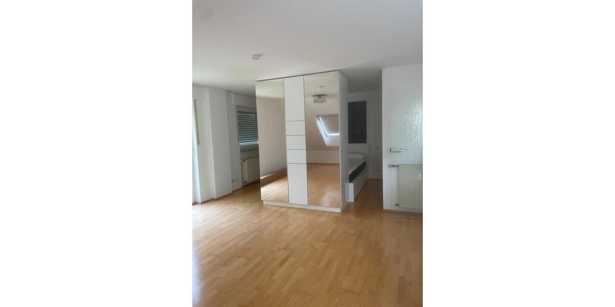 Dachgeschoßwohnung Leverkusen Schlebusch - 1 Zimmer, 52 m&sup2;, 700&euro; | Angebot:24844961