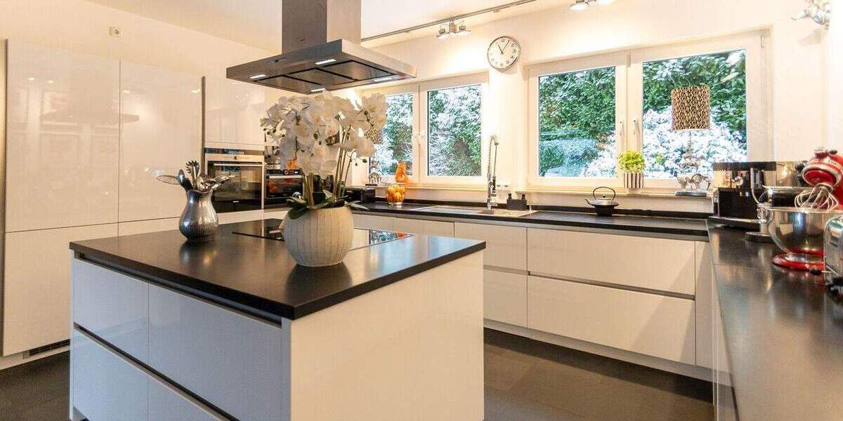 Einfamilienhaus Neuss Selikum - 9 Zimmer, 390 m&sup2;, 1.750.000&euro; | Angebot:25688844