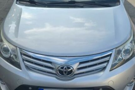 Toyota Avensis 132.000 km 8.490 &euro; Düsseldorf 40599