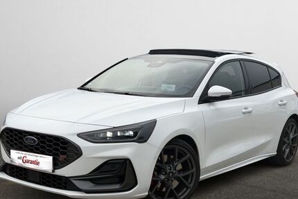 Ford Focus 37.771 km 31.499 &euro; Köln 50829