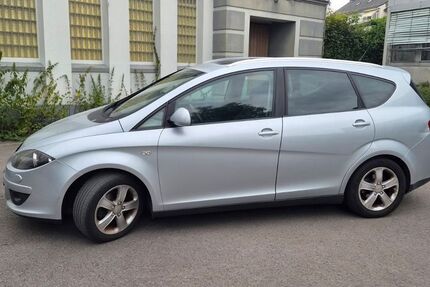 Seat Altea 297.580 km 2.999 &euro; Remscheid 42855