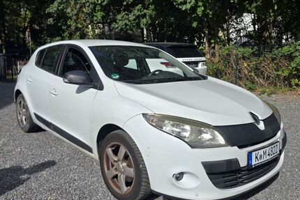 Renault Megane 228.000 km 1.300 &euro; Köln 50739