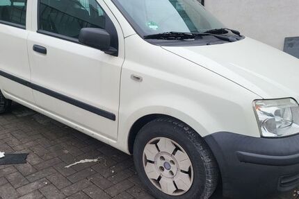 Fiat Panda 148.000 km 1.900 &euro; Düsseldorf 40599