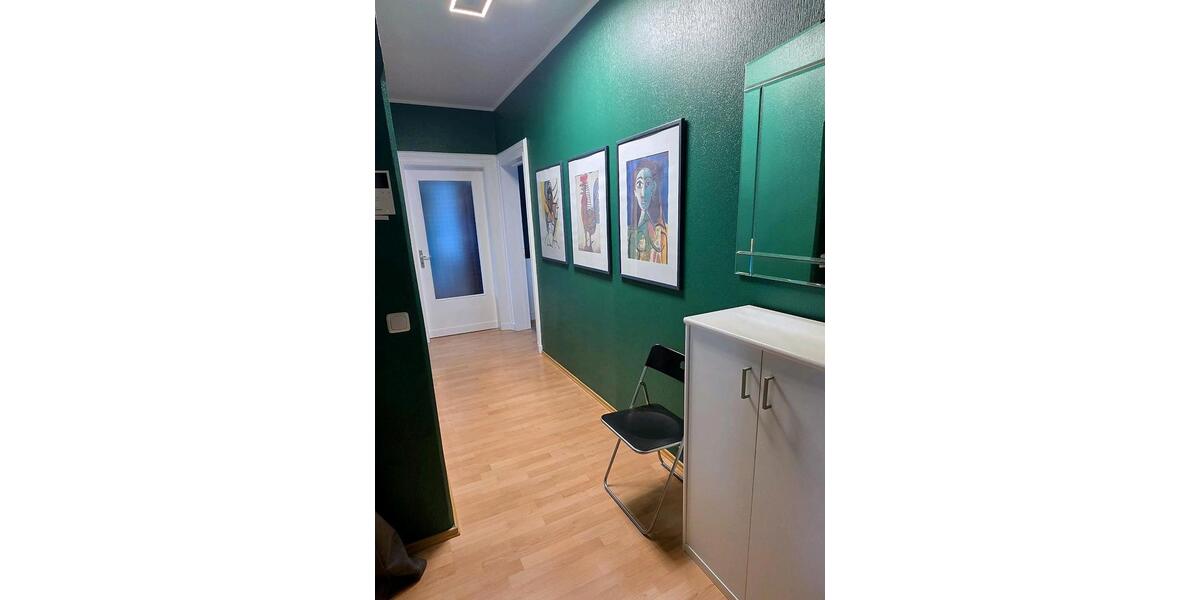 Etagenwohnung Velbert - 4 Zimmer, 110 m&sup2;, 1.290&euro; | Angebot:27618388