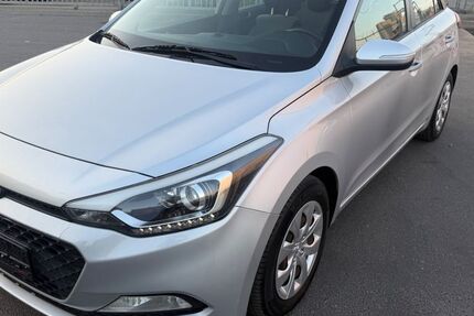 Hyundai i20 205.049 km 4.250 &euro; Köln 50827