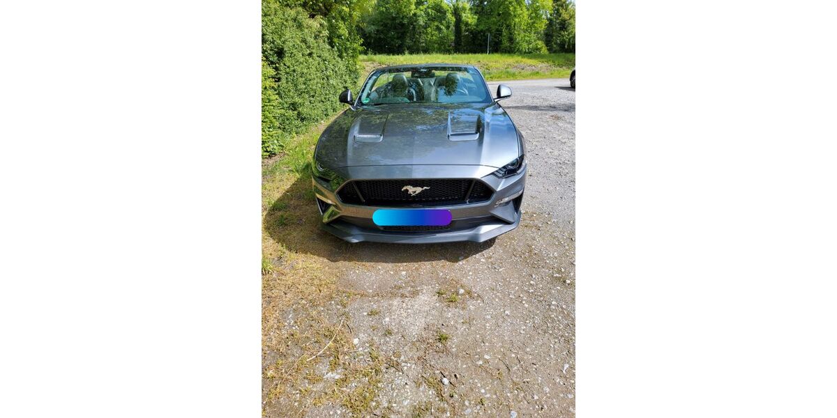 Ford Mustang 2.188 km 51.900 &euro; Düsseldorf 40225