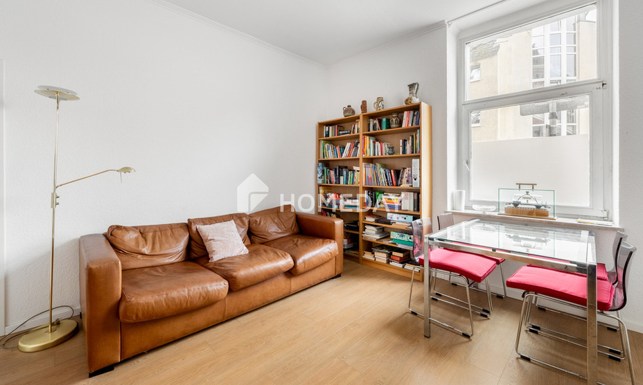 Vollständig modernisierte Altbauwohnung mit Terrasse in bester Lage von Düsseldorf-Eller 2 zimmer