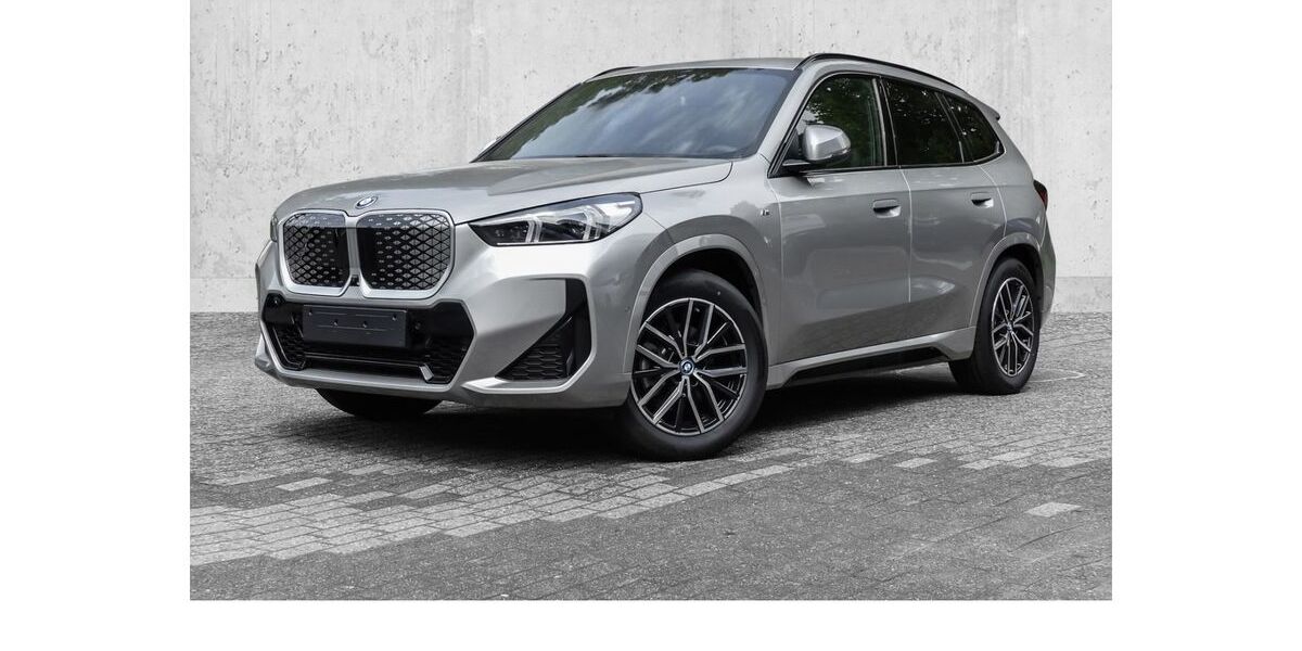 BMW iX1 6.000 km 46.480 &euro; Köln Süd 50968