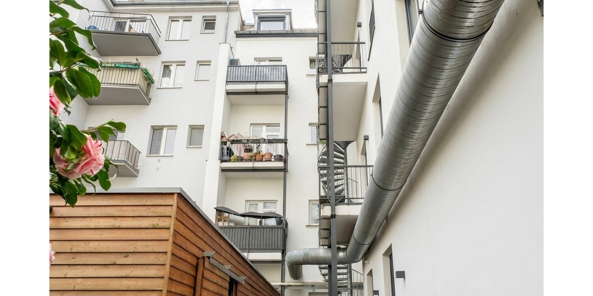 Rund 208.000 EUR Jahresmiete: Wohn- & Geschäftshaus mit Boardinghouse in Köln-Buchforst - Mehrfamilienhaus, Wohnhaus Köln Mülheim | Angebot:27679841