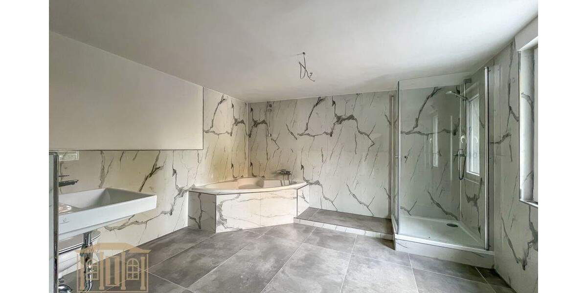 Einfamilienhaus Remscheid Lüttringhausen - 1 Zimmer, 249 m&sup2;, 399.500&euro; | Angebot:24855507