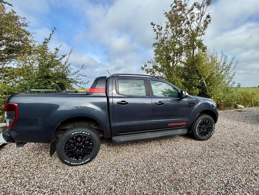 Ford Ranger 97.000 km 30.300 € Grevenbroich 41515