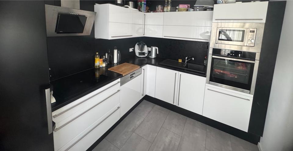 Etagenwohnung Solingen Central - 3 Zimmer, 83 m&sup2;, 293.000&euro; | Angebot:24726140