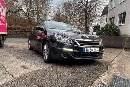 Peugeot 308 221.000 km 5.100 &euro; Wuppertal 42119