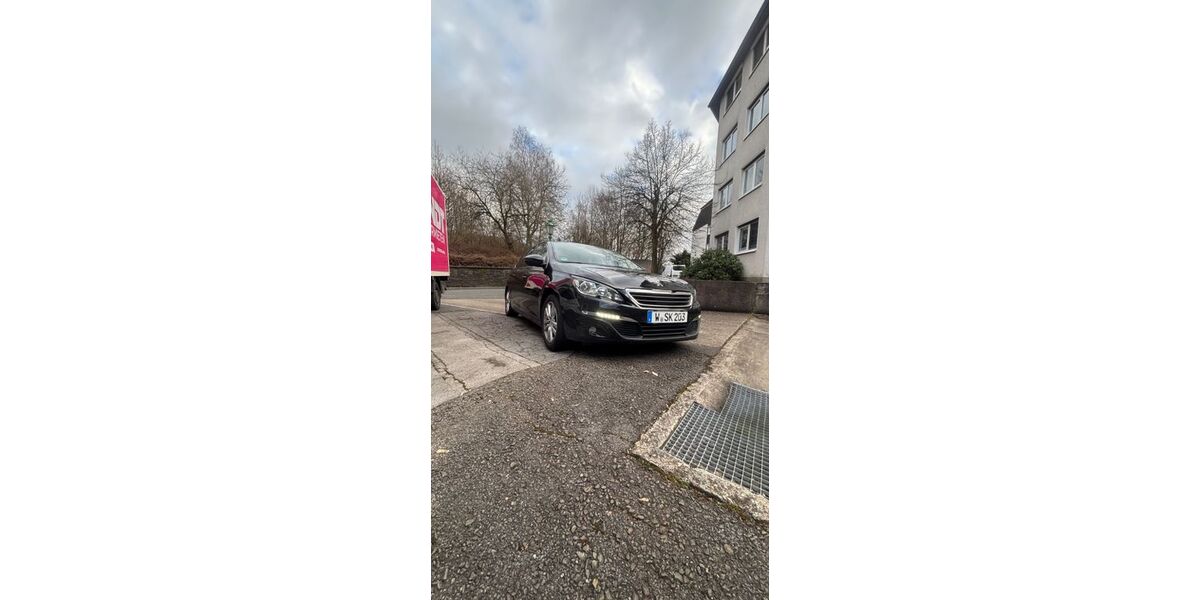 Peugeot 308 221.000 km 5.100 &euro; Wuppertal 42119