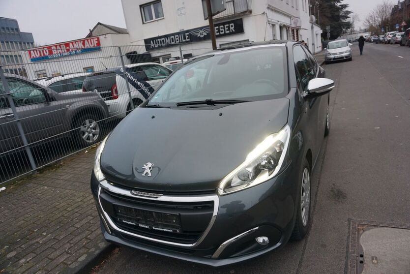 Peugeot 208 102.779 km 5.199 € Köln 51143