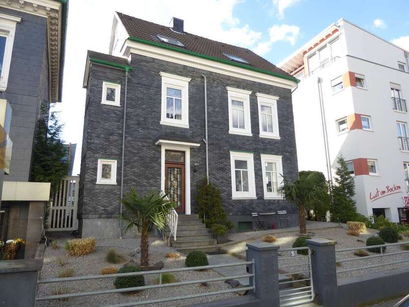 Haus zum Kaufen in Wermelskirchen 399.000 € 185 m²