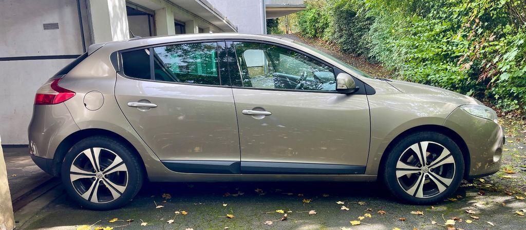 Renault Megane 123.000 km 5.300 € Haan 42781